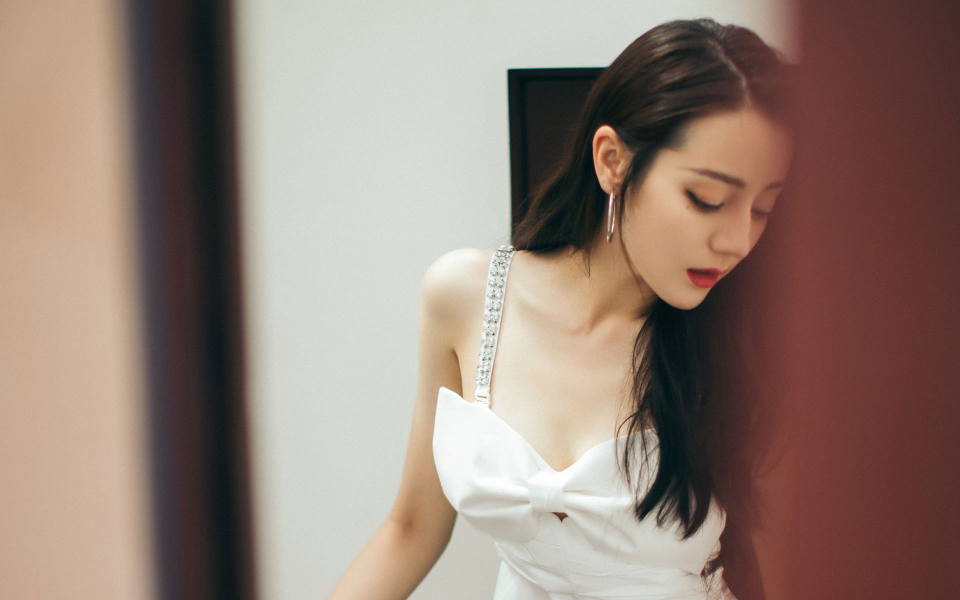 马竞前腰创造力出众，多次送出威胁传球，马竞球员