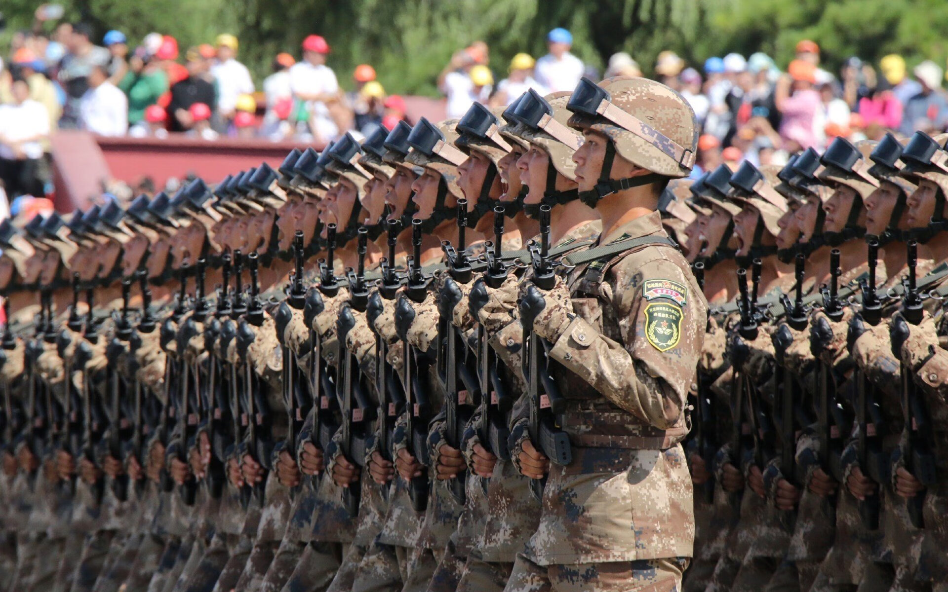 世界杯史诗级赛事：球员与教练共同书写传奇，世界杯队