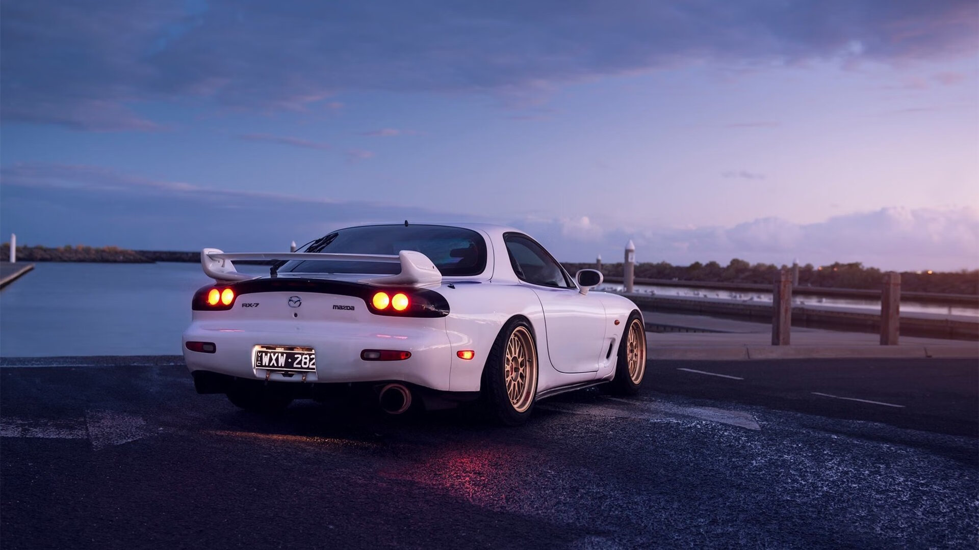 巴特尔的精准抢断与防守反击，助袋鼠队迅速反击，巴特尔打什么位置